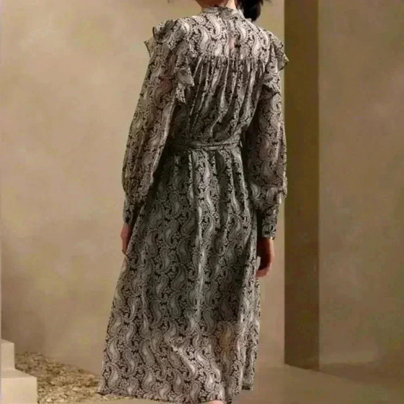 Banana Republic Flutter Midi Dress - Picture 2 of 8